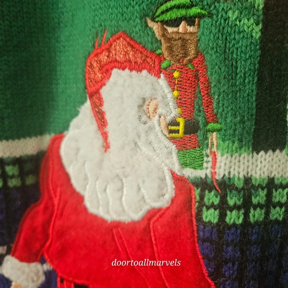 Blizzard Bay Ugly Christmas Sweater The Clauses Pickleball Club Men sz S